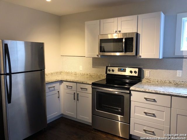 327 FAIRVIEW AVE, San Antonio, TX 78223