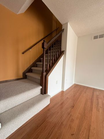 2884 Roundtree Boulevard Bldg 16, Unit 105, Ypsilanti, MI 48197