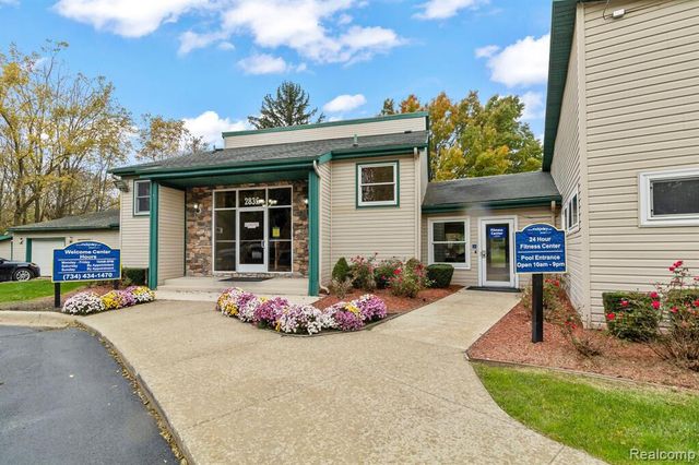 2884 Roundtree Boulevard Bldg 16, Unit 105, Ypsilanti, MI 48197
