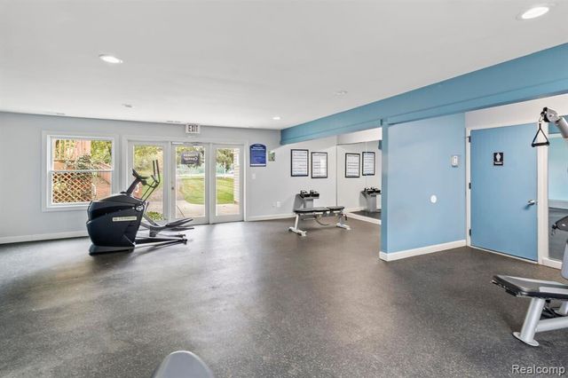 2884 Roundtree Boulevard Bldg 16, Unit 105, Ypsilanti, MI 48197