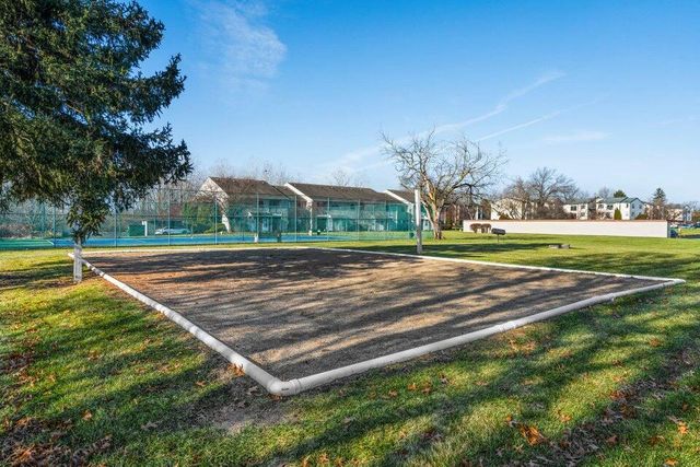 2884 Roundtree Boulevard Bldg 16, Unit 105, Ypsilanti, MI 48197