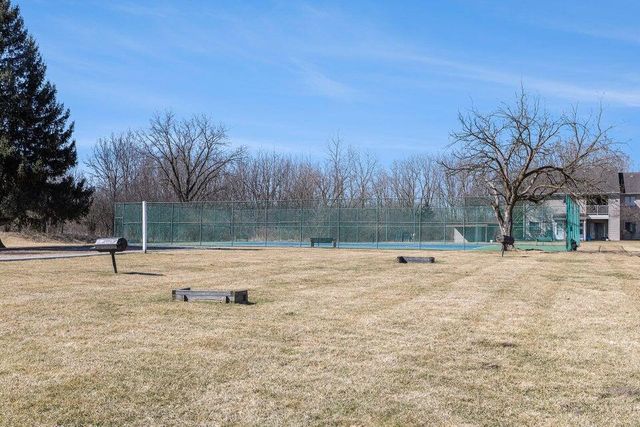 2884 Roundtree Boulevard Bldg 16, Unit 105, Ypsilanti, MI 48197