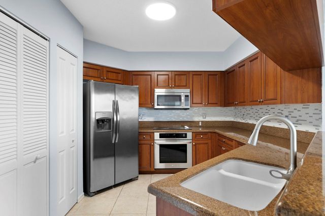 347 N New River Dr Drive 1110, Fort Lauderdale, FL 33301