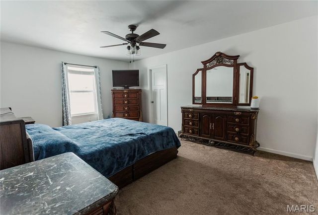 2320 Central Park Drive, Troy, MO 63379