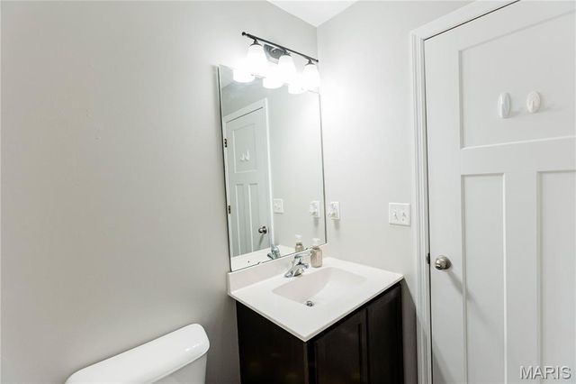 2320 Central Park Drive, Troy, MO 63379