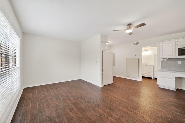 1311 Antoine Drive 159, Houston, TX 77055
