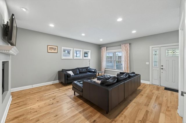 4304 Stevens Avenue, Minneapolis, MN 55409