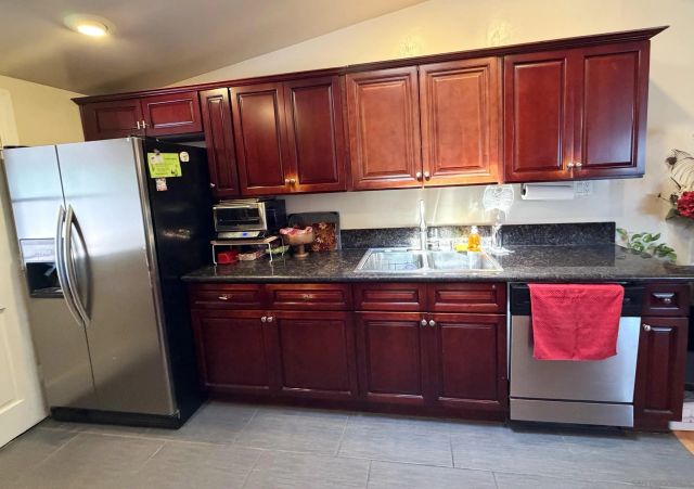 12923 Slack Street, Poway, CA 92064