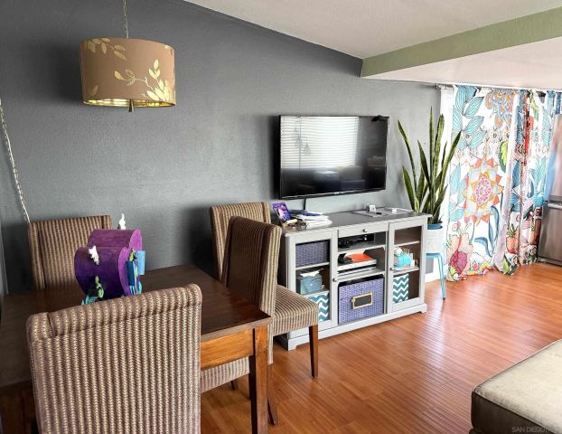 12923 Slack Street, Poway, CA 92064