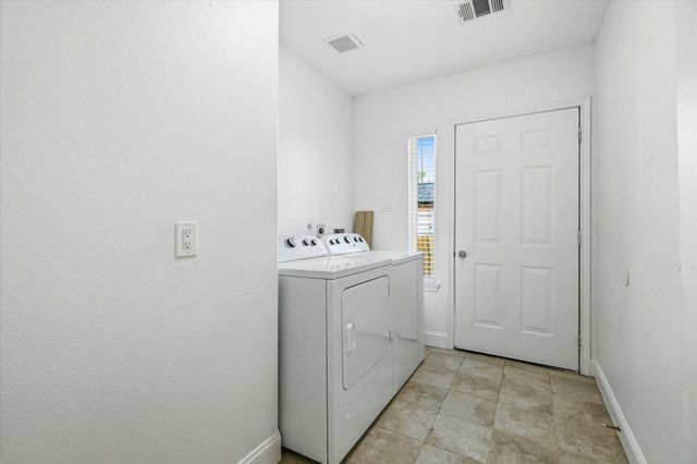 7112 Avenue L, Houston, TX 77011