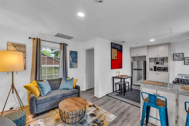 7112 Avenue L, Houston, TX 77011