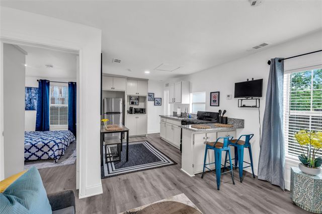 7112 Avenue L, Houston, TX 77011