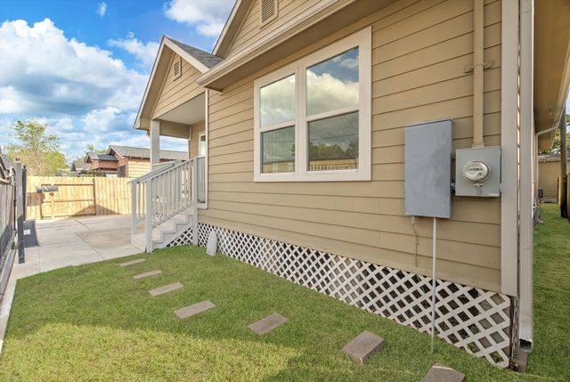 7112 Avenue L, Houston, TX 77011