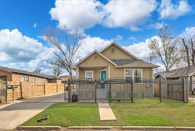 7112 Avenue L, Houston, TX 77011
