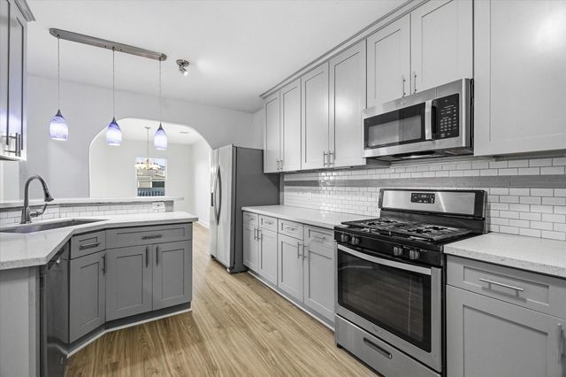 7112 Avenue L, Houston, TX 77011