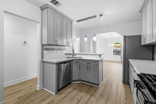 7112 Avenue L, Houston, TX 77011