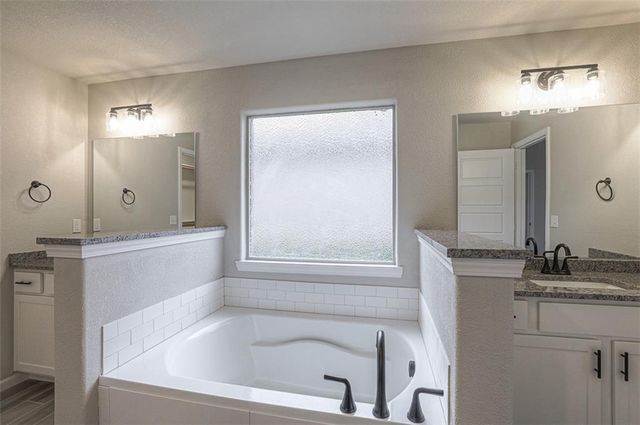 6751 Arapahoe Drive, Shawnee, KS 66226