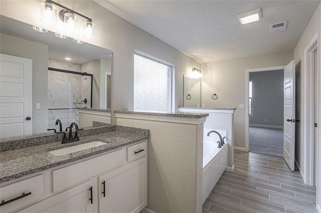 6751 Arapahoe Drive, Shawnee, KS 66226