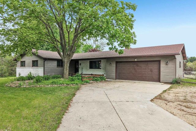 W7956 Morse Road, Poynette, WI 53955