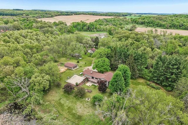 W7956 Morse Road, Poynette, WI 53955