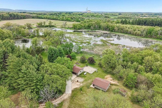 W7956 Morse Road, Poynette, WI 53955