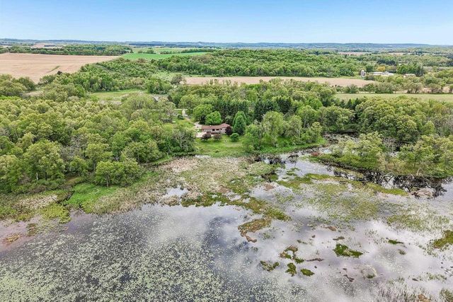 W7956 Morse Road, Poynette, WI 53955