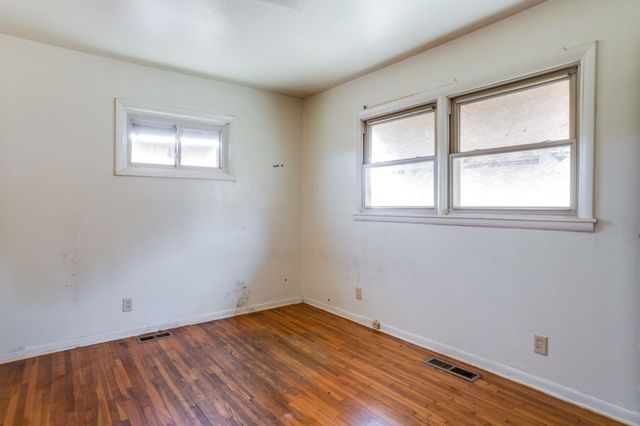 2236 53rd, Wichita, KS 67216