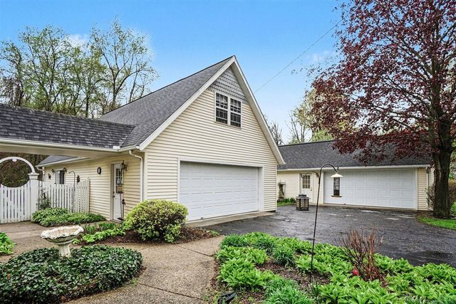 4961 Beechwood Drive, Delton, MI 49046