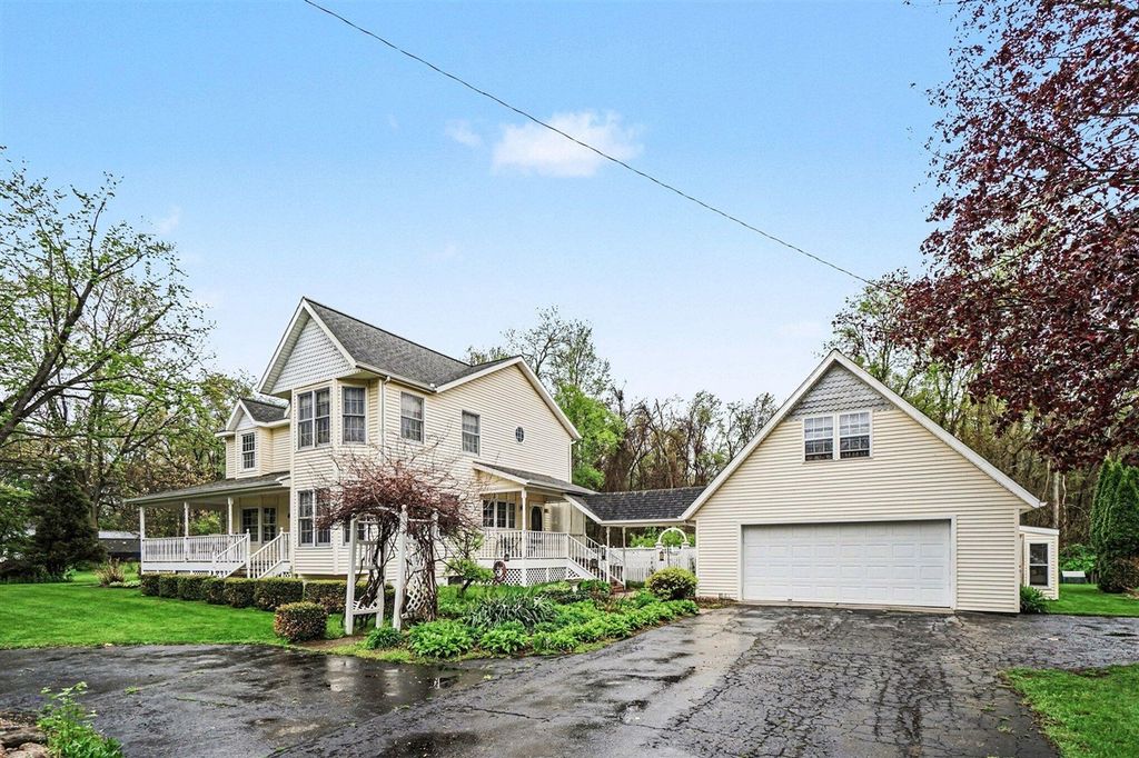 4961 Beechwood Drive, Delton, MI 49046