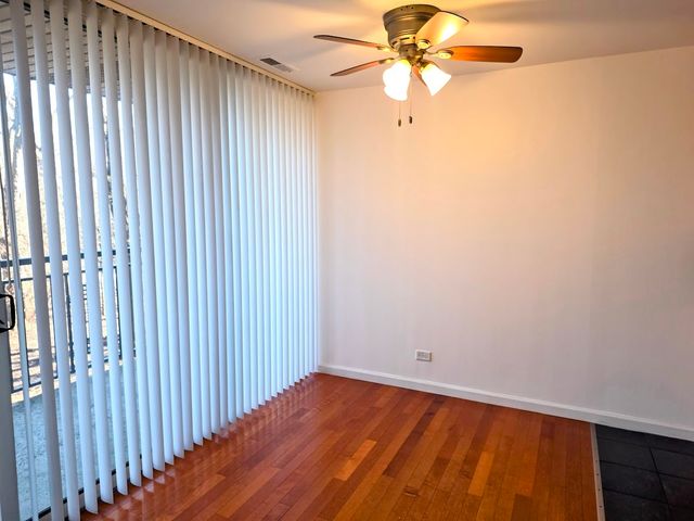 5950 Oakwood Drive 2D, Lisle, IL 60532