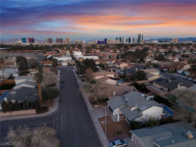 5693 Ibanez Avenue, Las Vegas, NV 89103