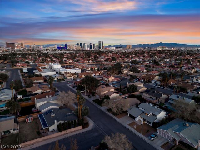 5693 Ibanez Avenue, Las Vegas, NV 89103