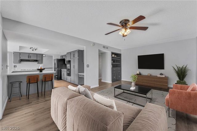 5693 Ibanez Avenue, Las Vegas, NV 89103