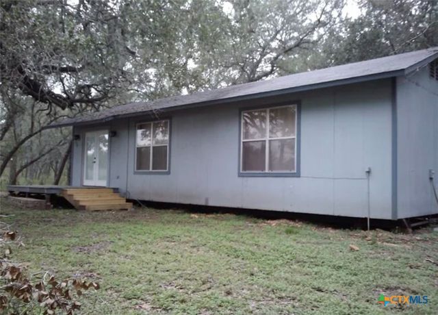 274 Kristine Lane, Kingsbury, TX 78638
