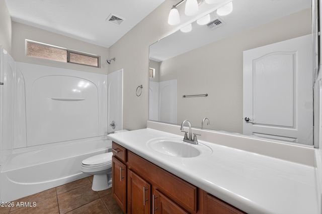 35408 N BELGIAN BLUE Court, San Tan Valley, AZ 85143