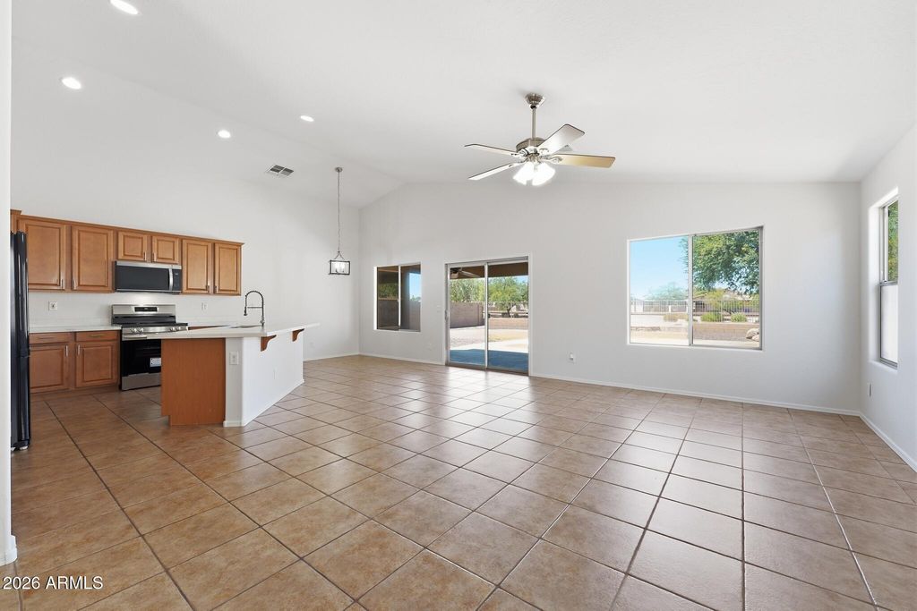 35408 N BELGIAN BLUE Court, San Tan Valley, AZ 85143 — photo 4