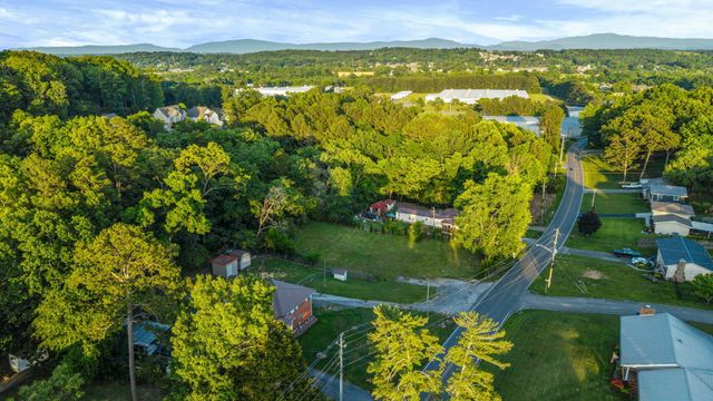 1405 Blythe Ferry Road, NE, Cleveland, TN 37312