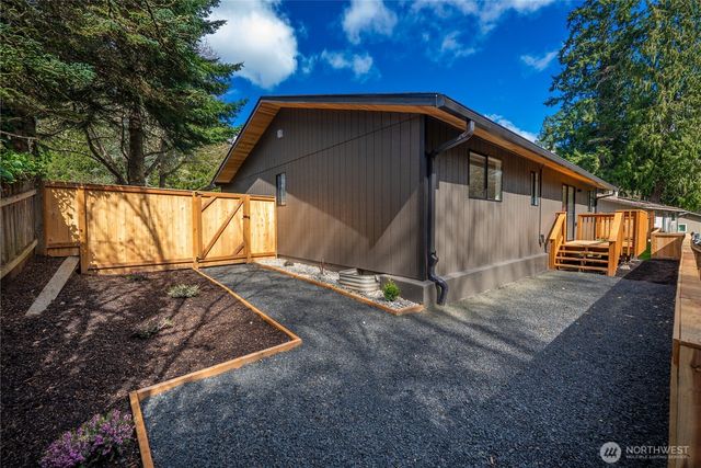 5601 32nd Court SE, Lacey, WA 98503