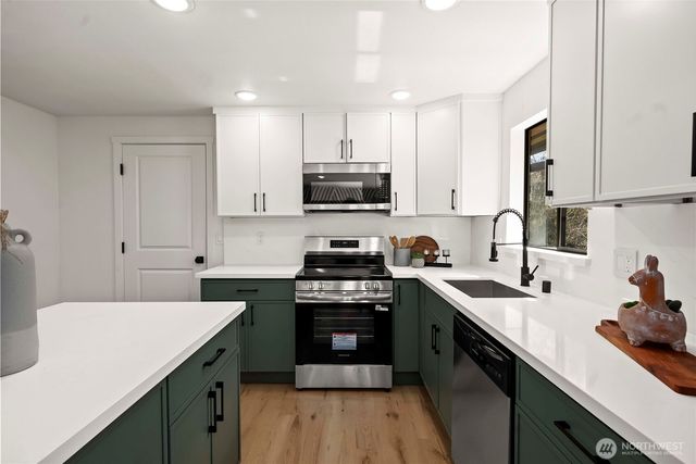 5601 32nd Court SE, Lacey, WA 98503