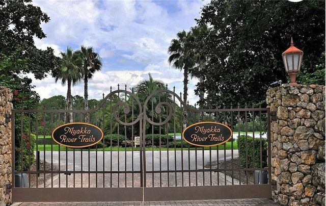 770 N RIVER ROAD 7, Venice, FL 34293