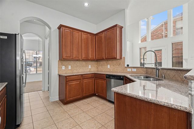 1474 Cambridge Drive, Lewisville, TX 75077