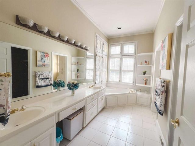 25 Costleys Bridge Drive, Oxford, GA 30054