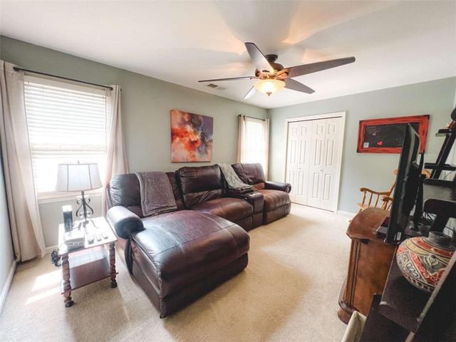 25 Costleys Bridge Drive, Oxford, GA 30054
