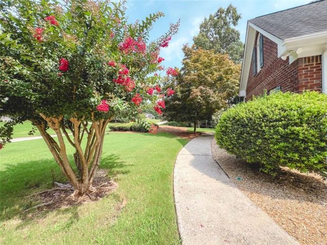 25 Costleys Bridge Drive, Oxford, GA 30054