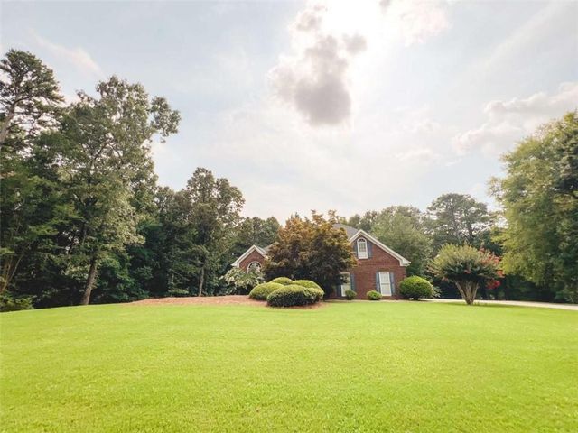 25 Costleys Bridge Drive, Oxford, GA 30054