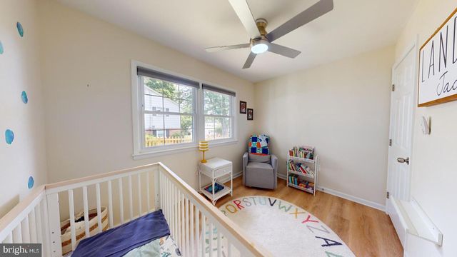 5810 HELMSDALE LN, Alexandria, VA 22315