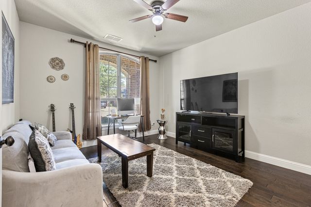804 Bandelier Lane, Mansfield, TX 76063