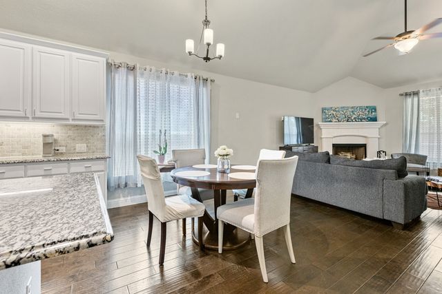 804 Bandelier Lane, Mansfield, TX 76063