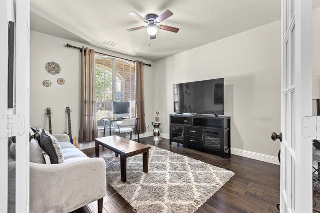 804 Bandelier Lane, Mansfield, TX 76063