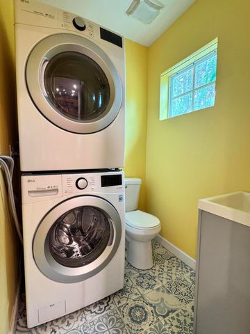 3012 Glenwood Road, West Palm Beach, FL 33405